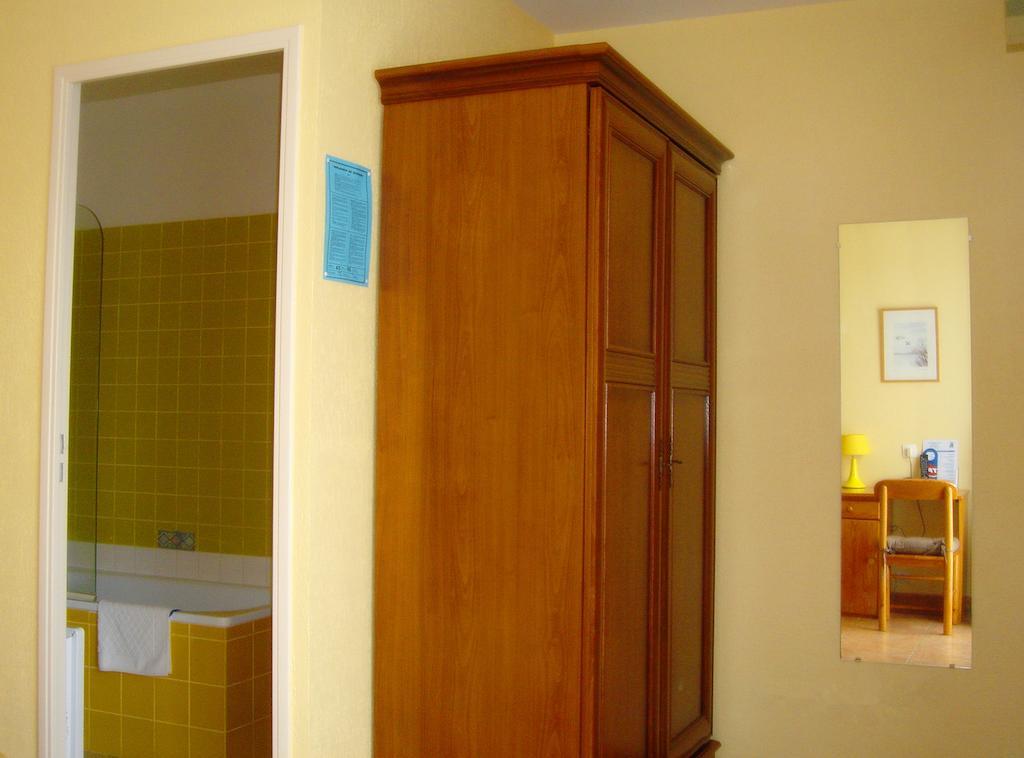 Motel Des Bruyeres Lamotte-Beuvron Room photo